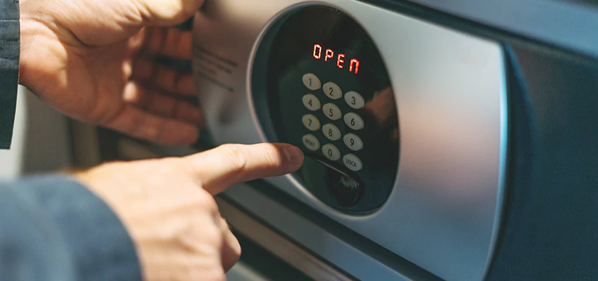 Cash Safe Openers in Mentone, California