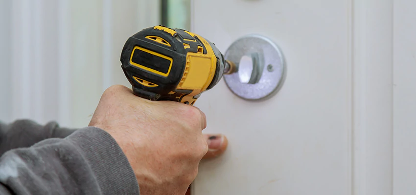 Street Locksmith For Smart Lock Repair in Mentone, CA