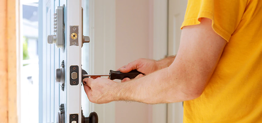 Eviction Locksmith For Key Fob Replacement Services in Mentone, CA