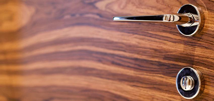 On Demand Locksmith For Key Fobs Repair in Mentone, California